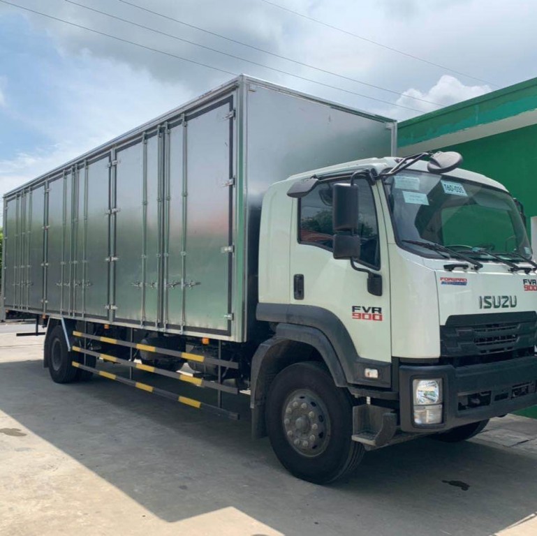 FVR34UE4-isuzu-thung-9m6-cho-pallet.jpeg