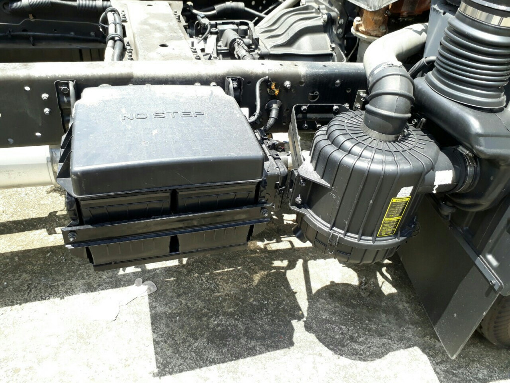 ắc quy Xe Tải Hyundai HD99 6.5 Tấn Thùng Mui bạt