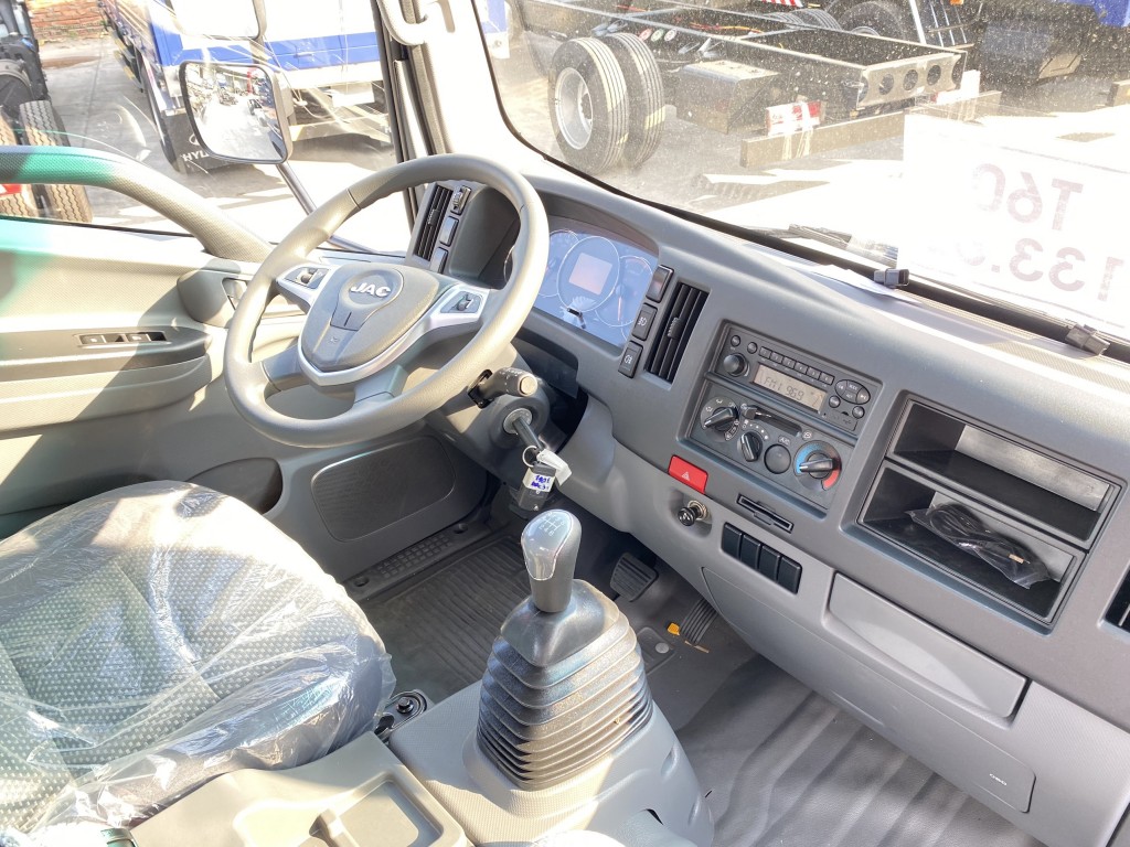 ben-trong-cabin-n900