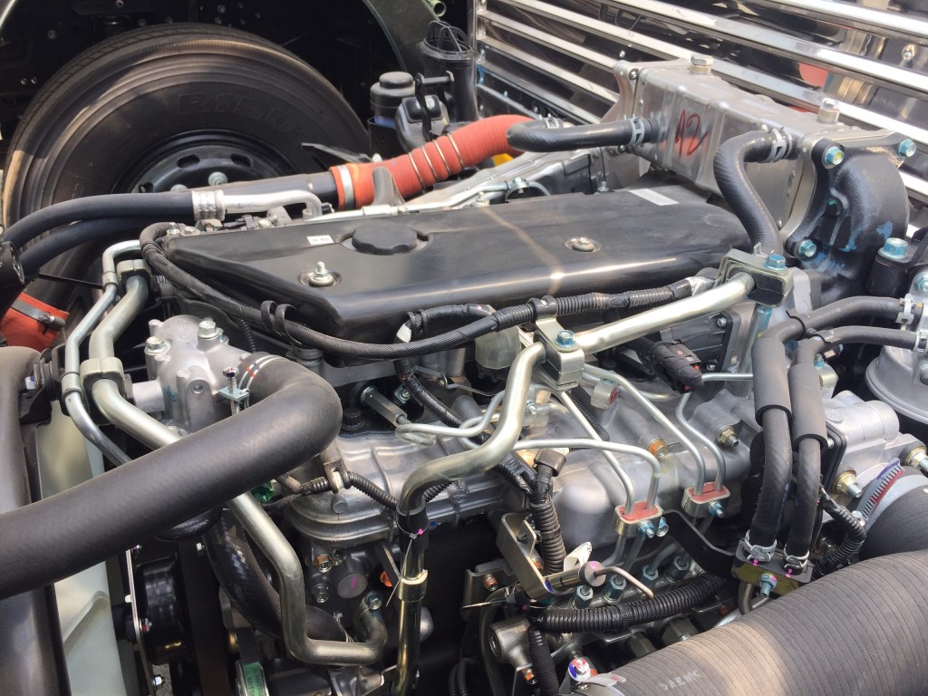 dong-co-isuzu-4HK1