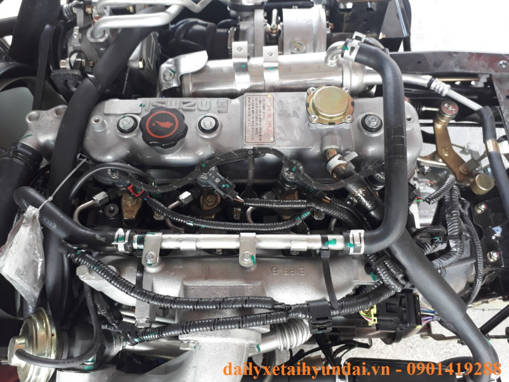 dong co isuzu xe iz49