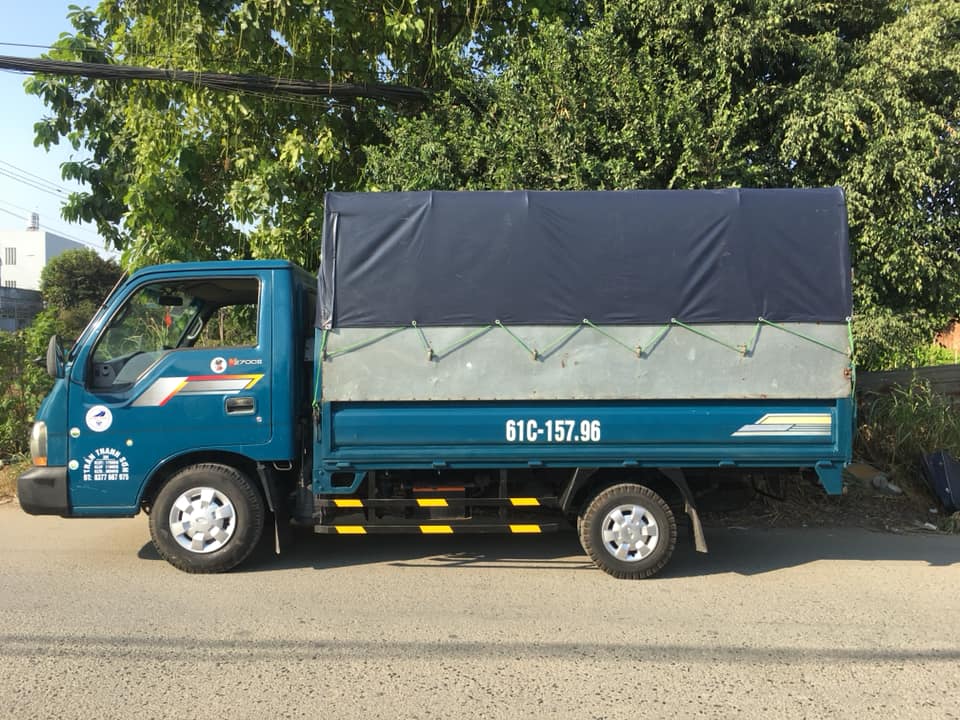 gia-kia-k2700-2012