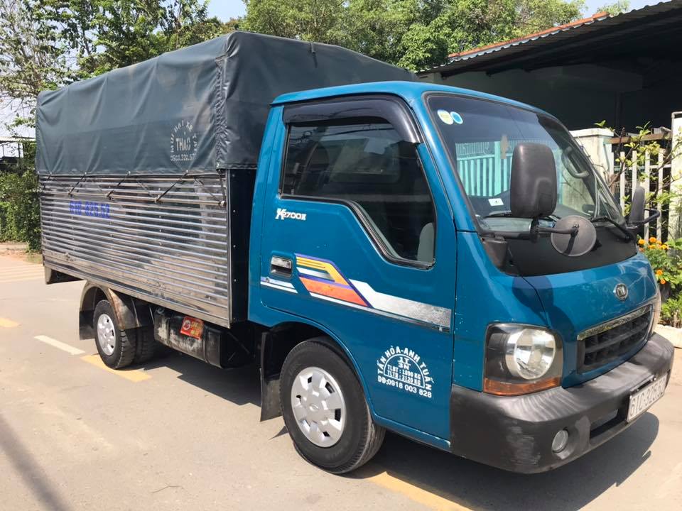 gia-kia-k2700-doi-2008