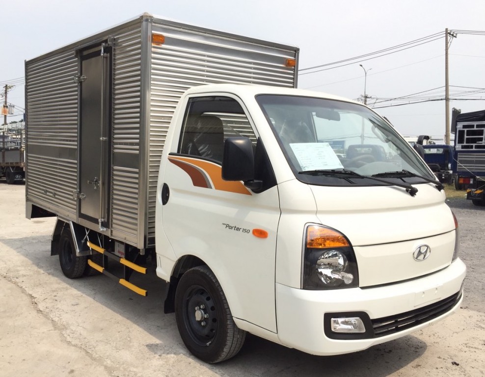 gia-xe-h150-thung-kin.jpg
