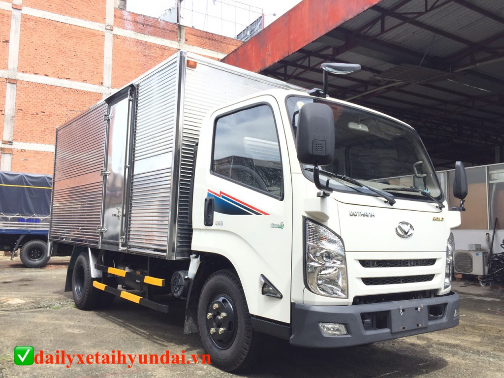 gia-xe-iz65-thung-kin-inox