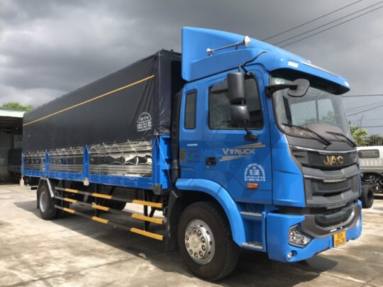 gia-xe-tai-jac-a5-thung-8m2.jpg