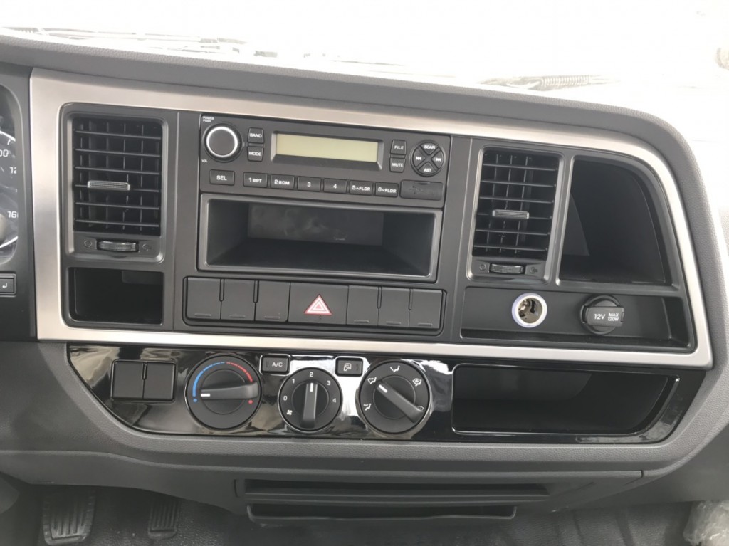 giai-tri-xe-ex8gtl.jpg