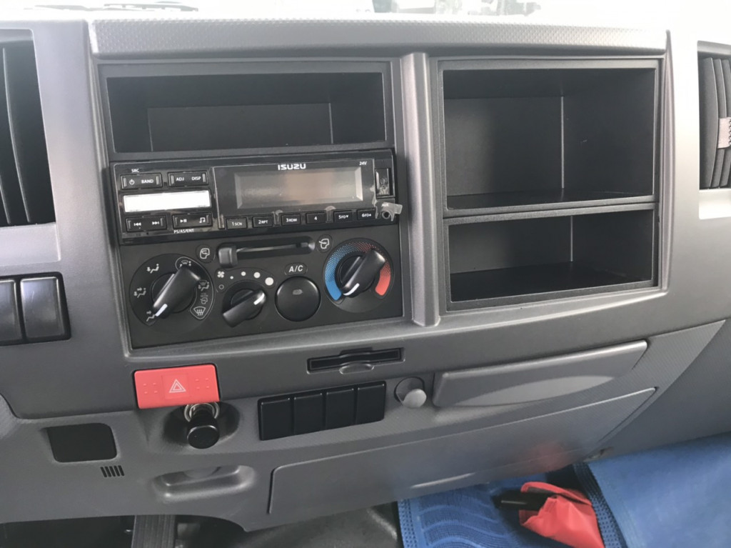 giai-tri-xe-isuzu