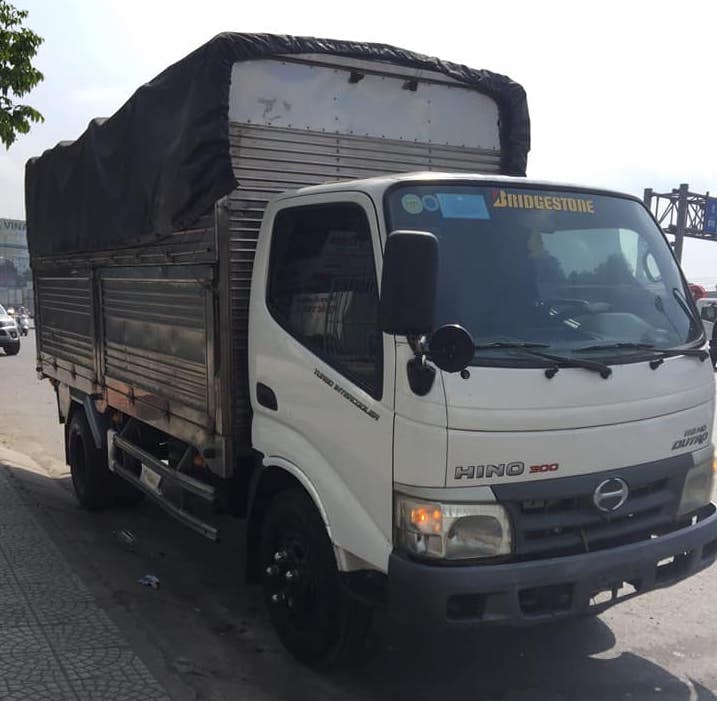 hino-3.5-tan-2013