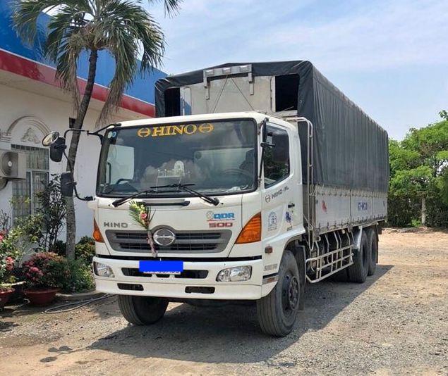 hino-cu-nhat-ban