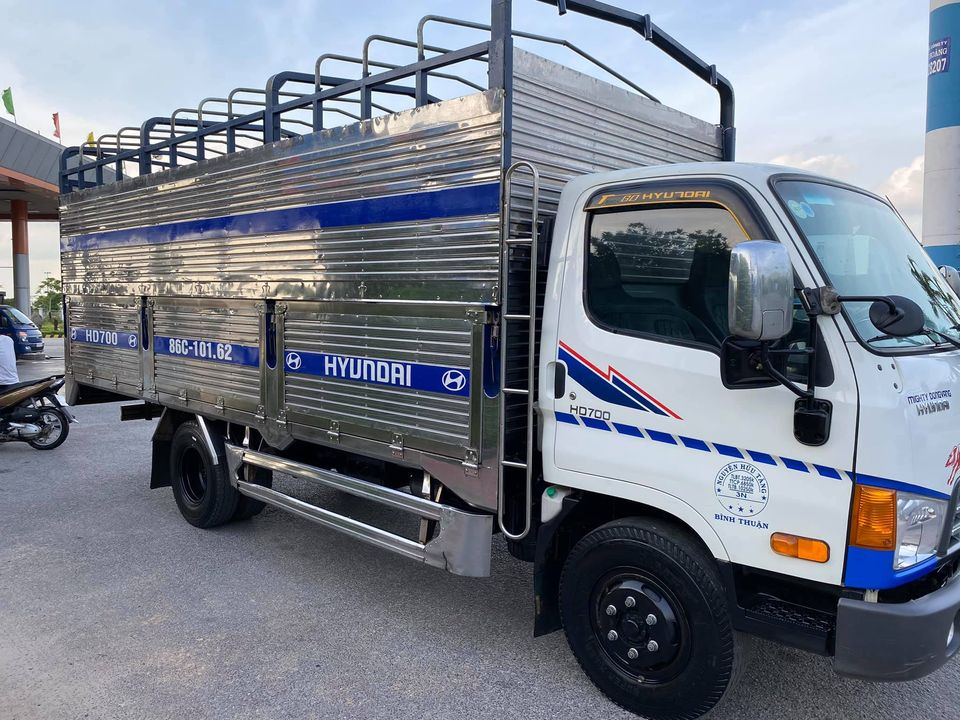 hyundai-hd700-cu-2017