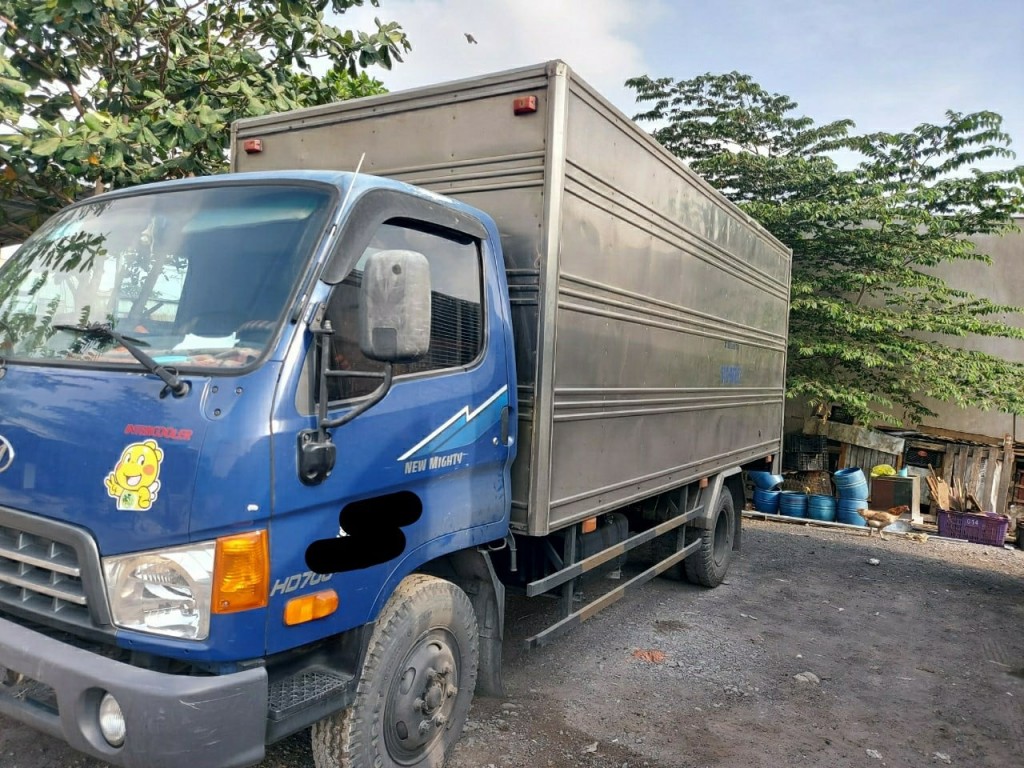 hyundia-hd700-7-tan-da-qua-su-dung