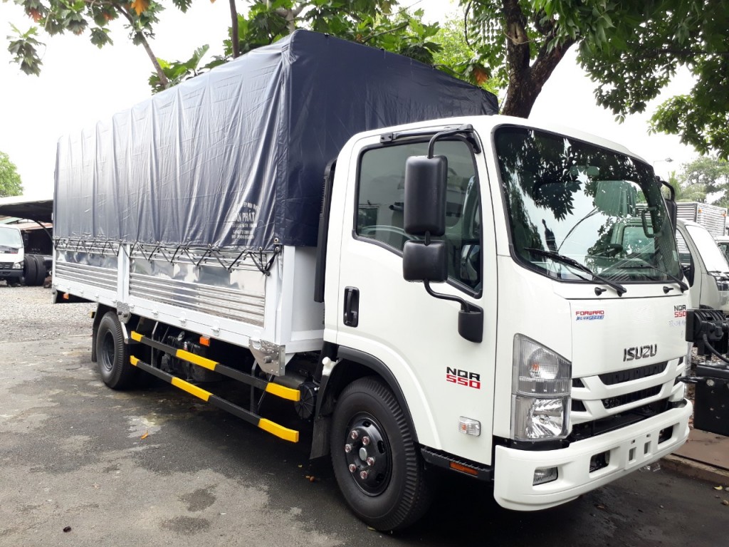 isuzu-5-tan-NQR75LE4-thung-bat