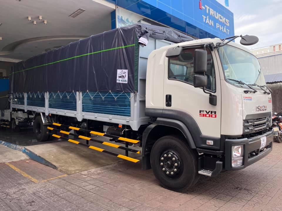 isuzu-7t5-thung-bat-9m6.jpeg