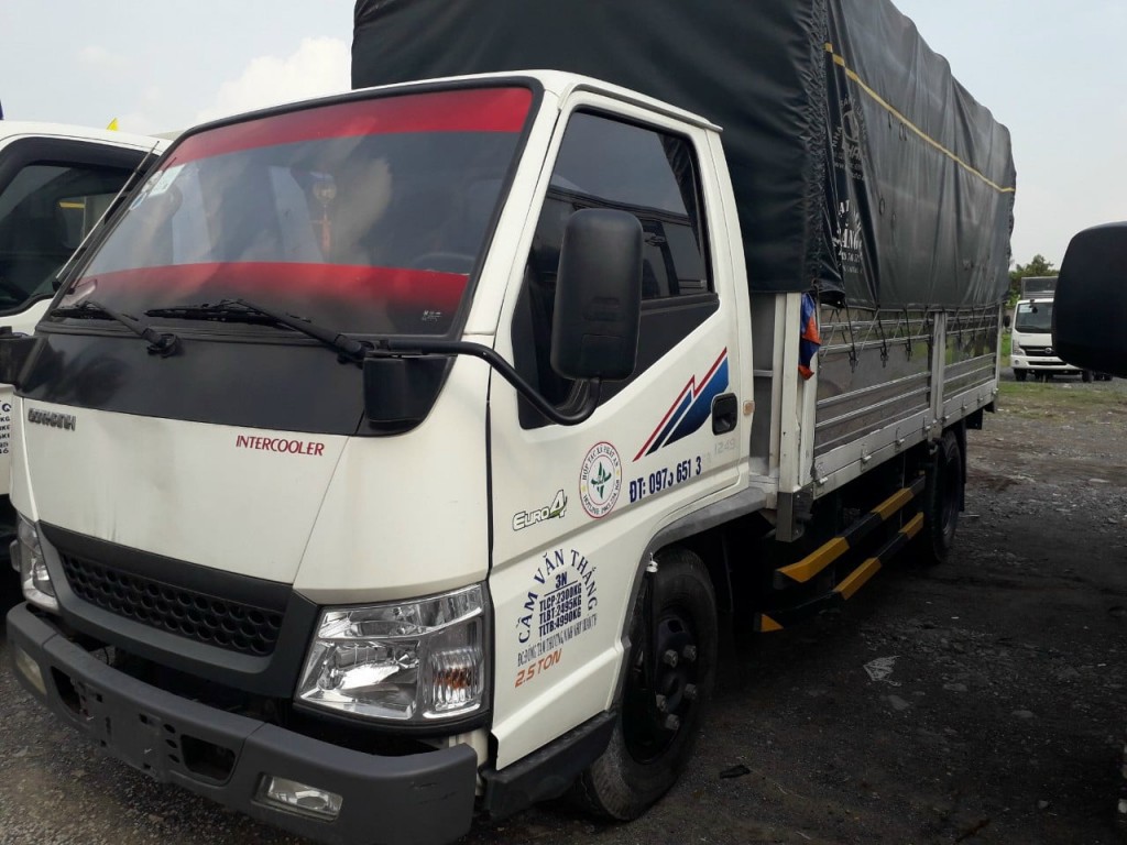 iz49-thung-bat-2019
