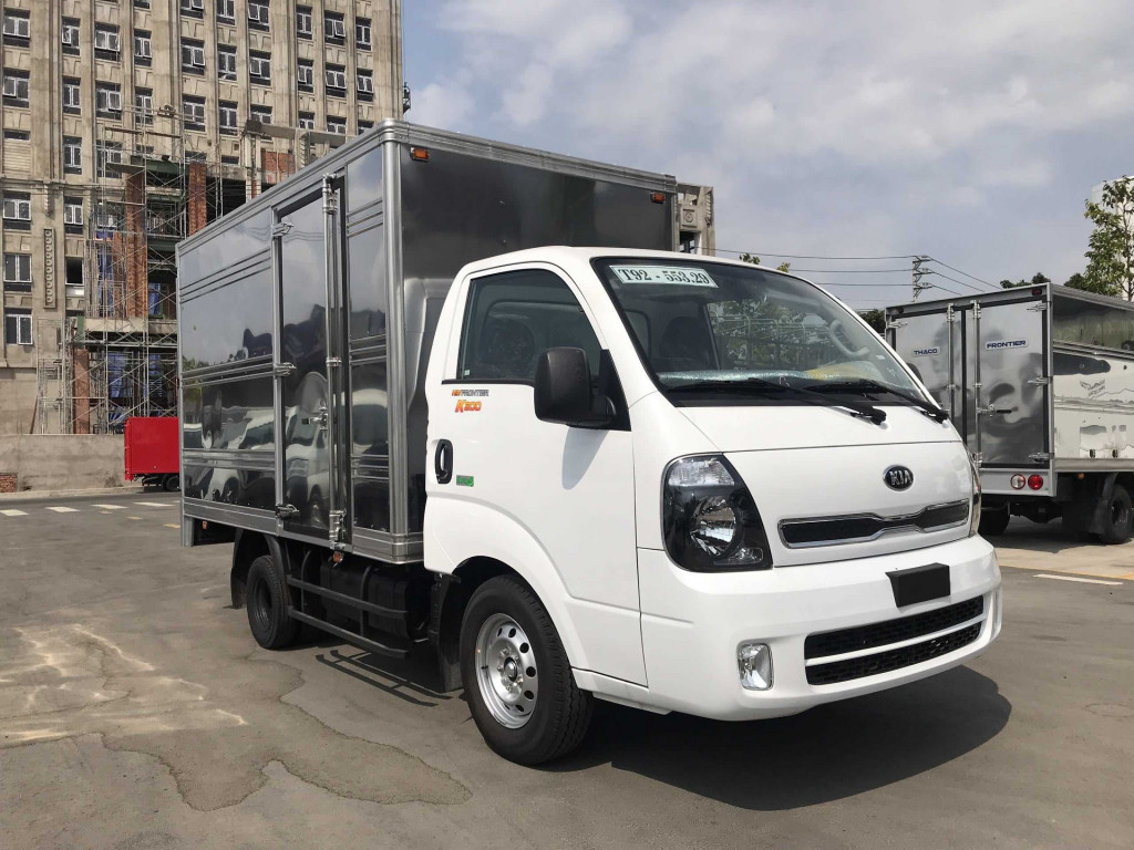 kia-k200-thung-kin