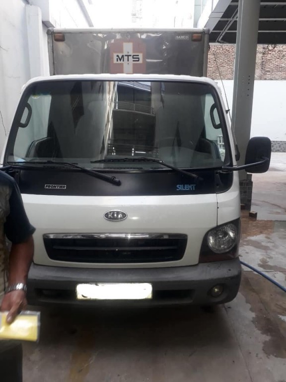 kia-k2700-2002