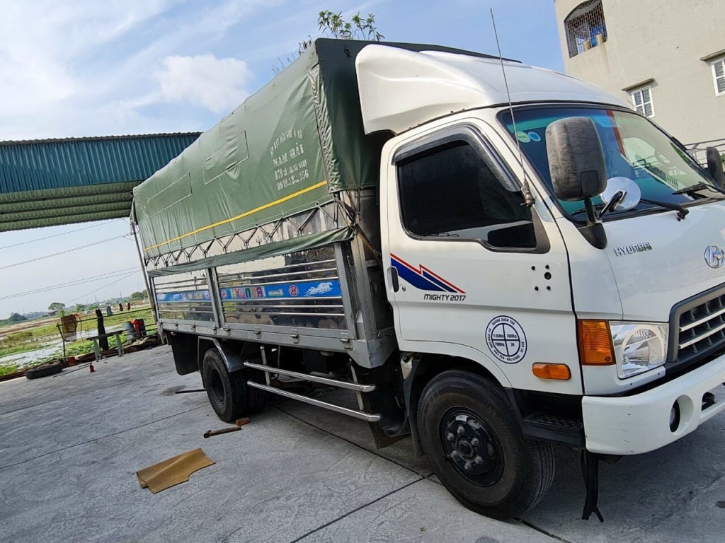 mua-ban-xe-tai-7-tan-hd700-cu
