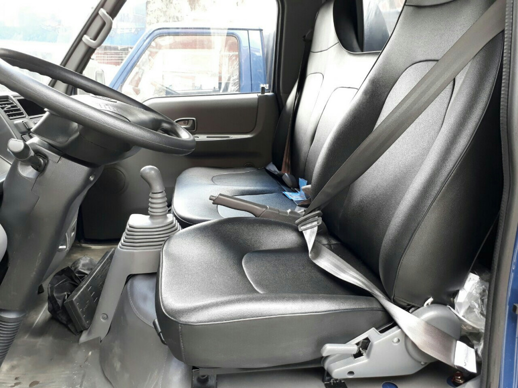 Xe Tải Hyundai 2.4 Tấn IZ49 Đô Thành