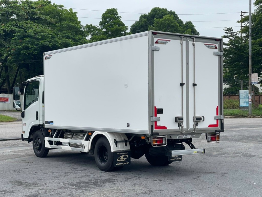 thung-dong-lanh-isuzu-1t9