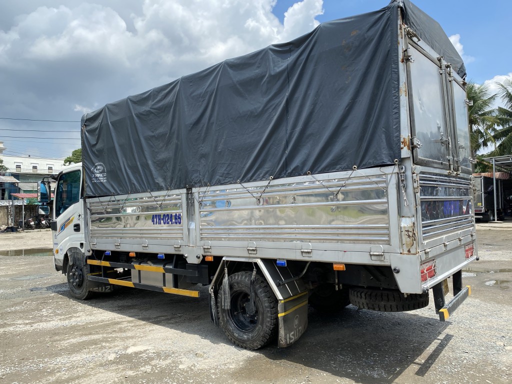 thung-xe-tera-350-cu-doi-2022