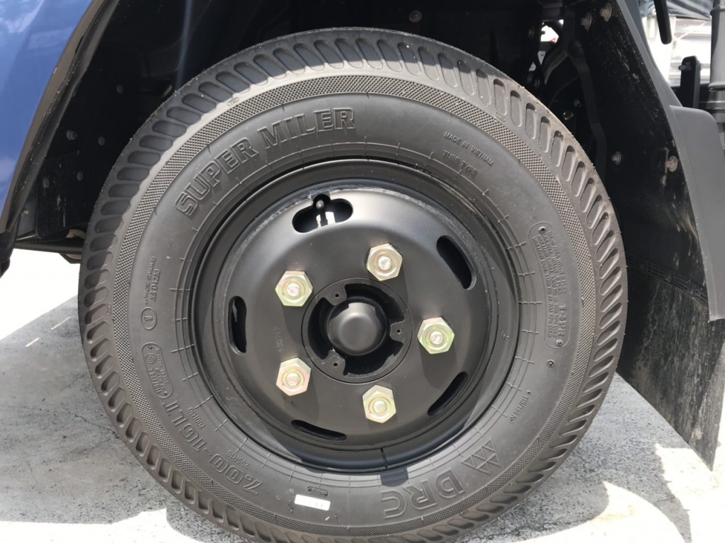vo-truoc-xe-iz65
