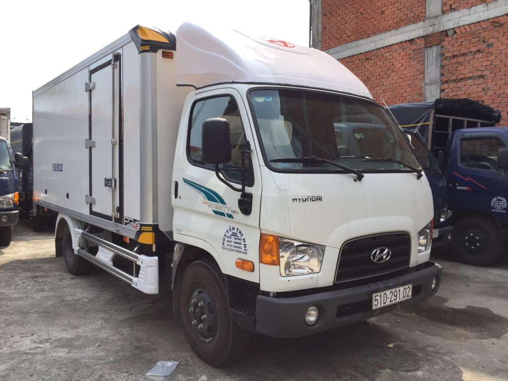 xe-tai-75s-thung-dong-lanh