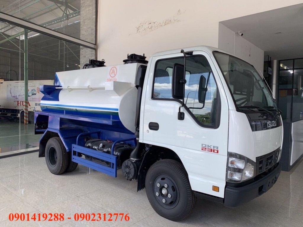 xe-bon-isuzu-3-khoi