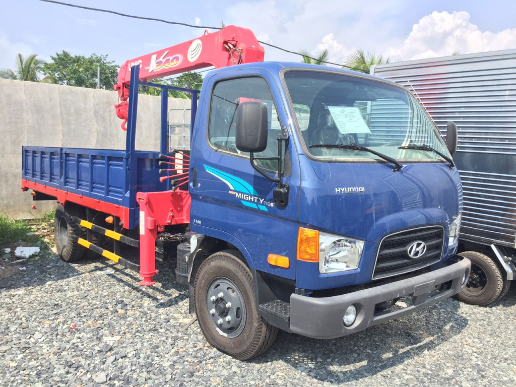 xe-tai-110s-gan-cau