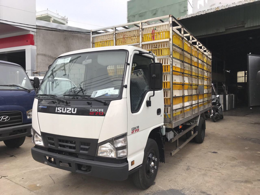 xe-tai-isuzu-2.2-tan-cho-gia-cam