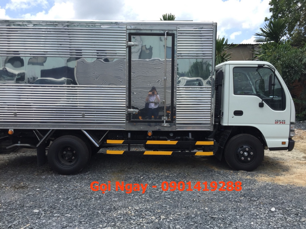 xe-tai-isuzu-1.4-tan-thung-kin.jpg