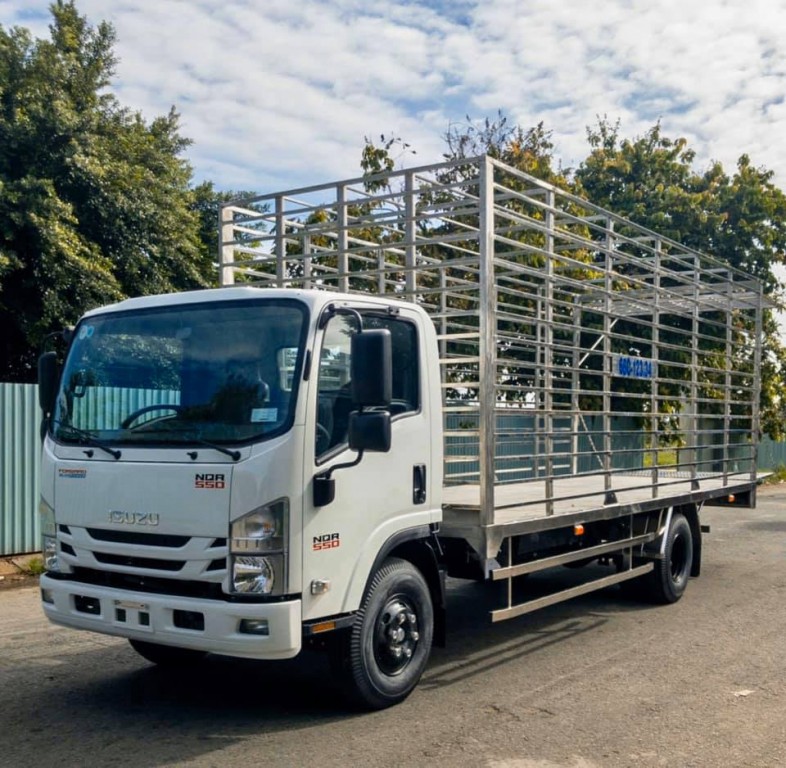 xe-tai-isuzu-5-tan-cho-gia-cam.jpeg