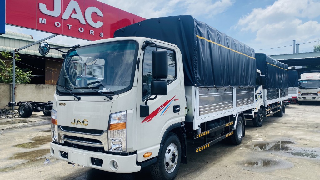 xe-tai-jac-n200s-mui-bat