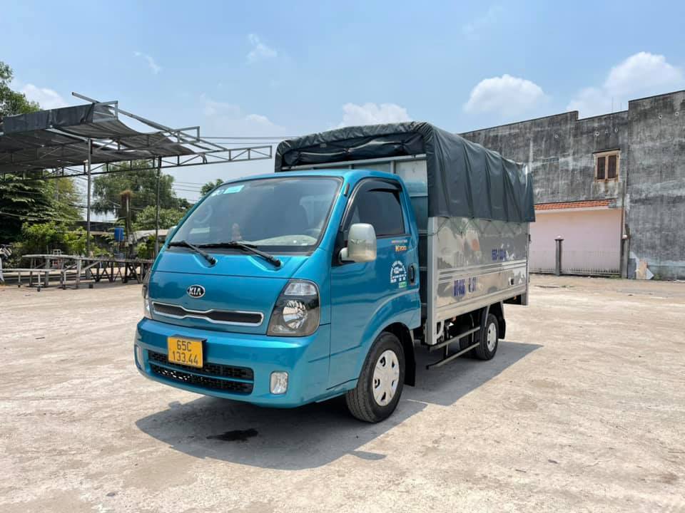 xe-tai-k200-thung-bat-2020