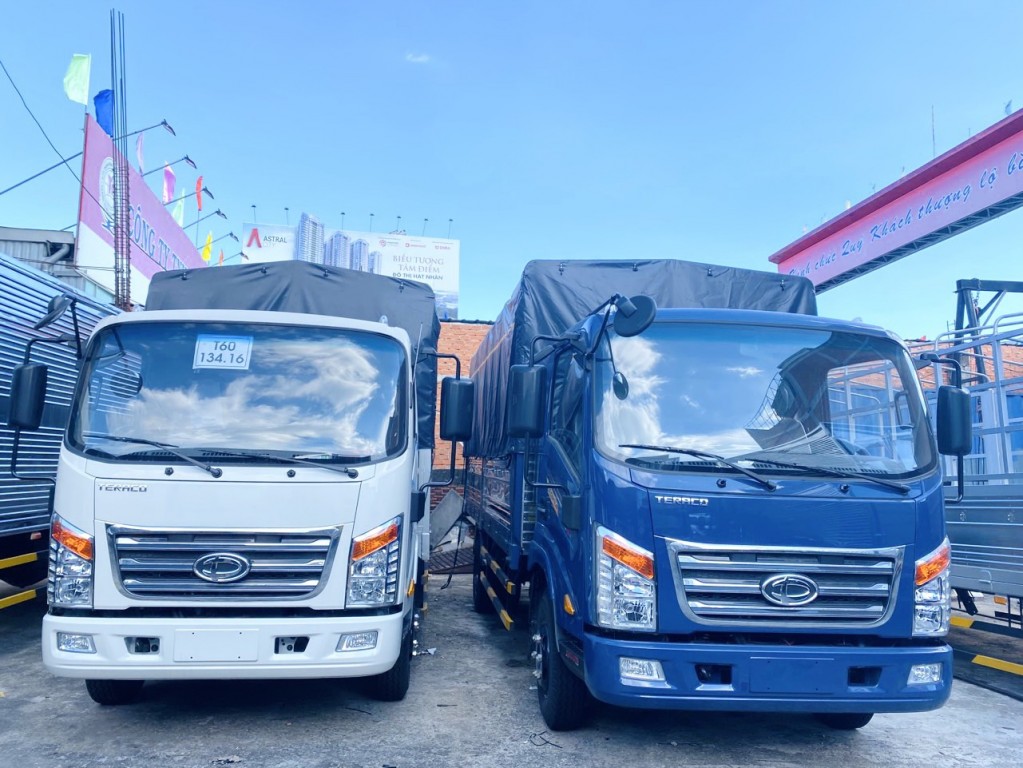 xe-tai-tera350-thung-mui-bat
