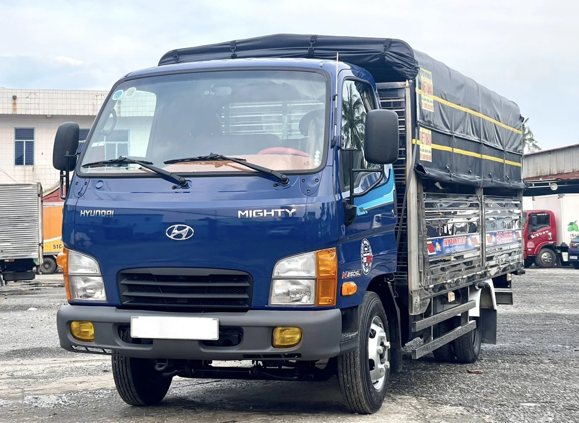 xe-tai-hyundai-2t5-gia-r
