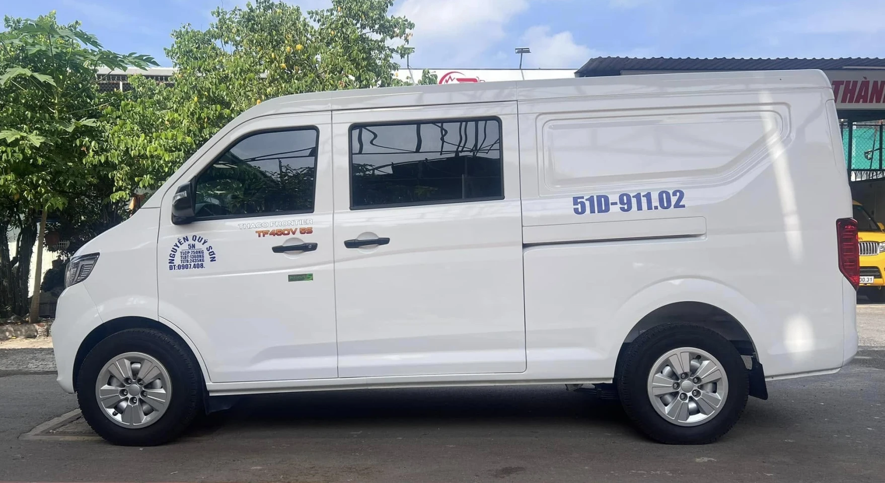 xe-van-5-cho-thaco.jpg