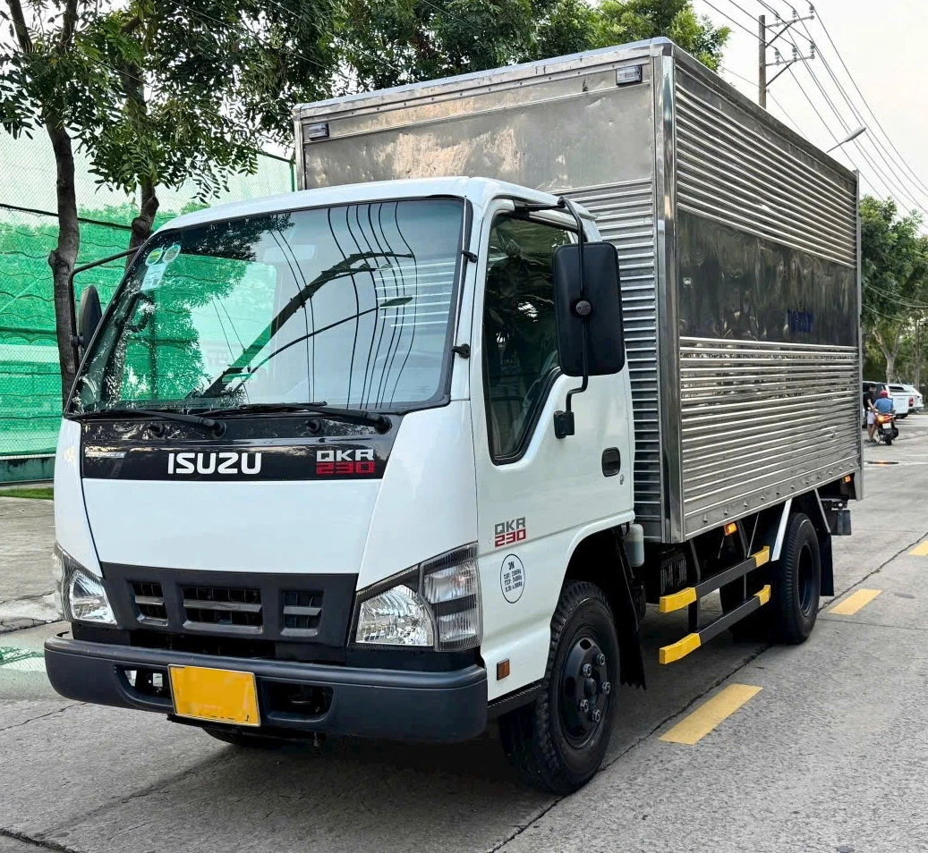 gia-xe-tai-isuzu-2t5-cu.jpg
