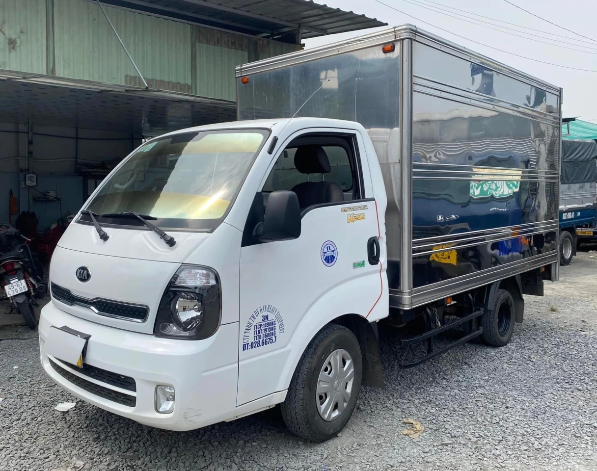gia-xe-tai-kia-k200-cu