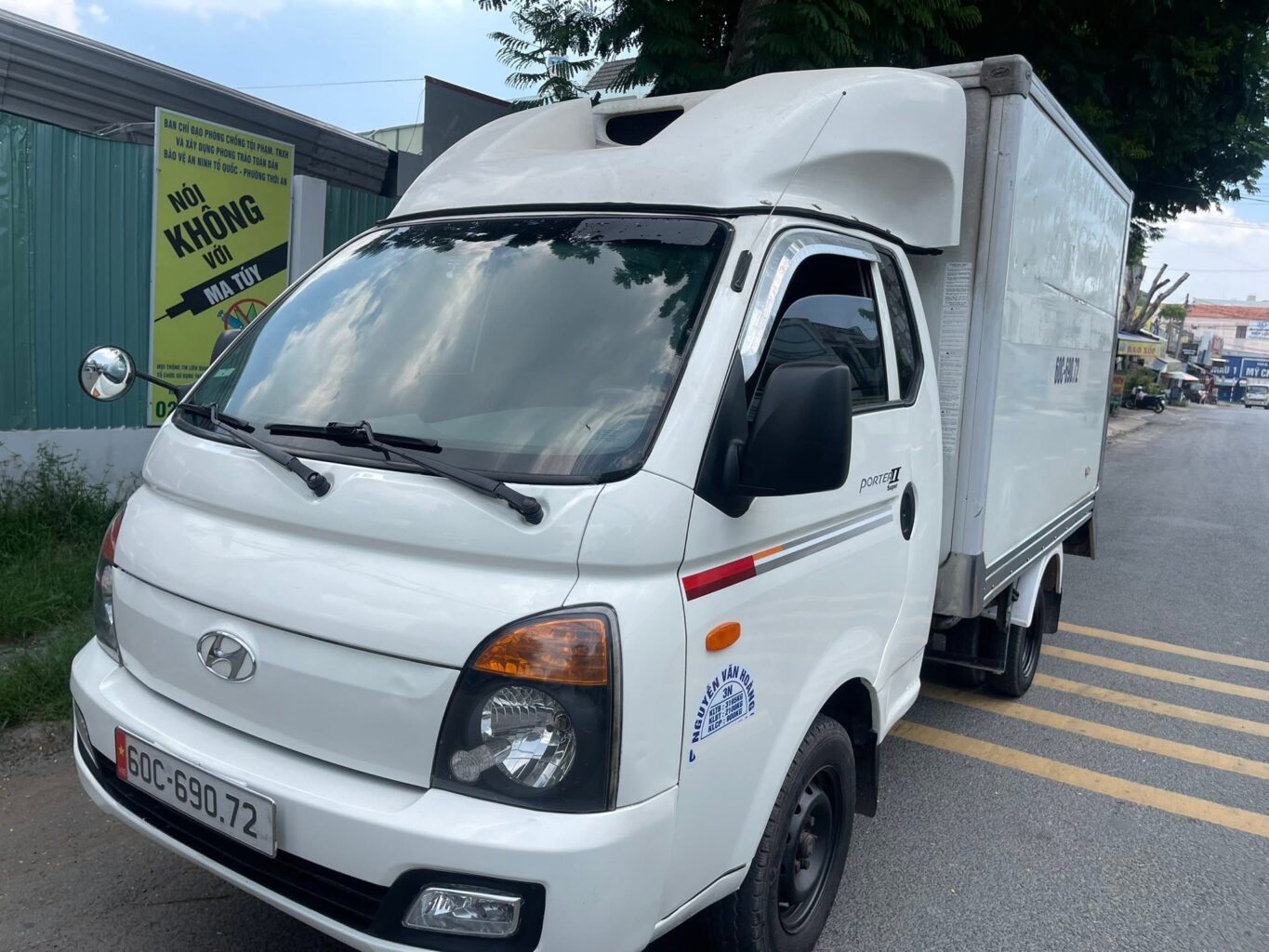 mua-xe-porter-1-tan-dong-lanh