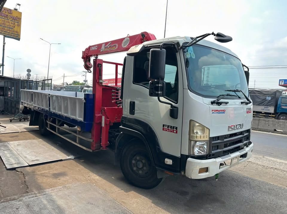 thu-mua-xe-tai-cau-isuzu-6t5-frr